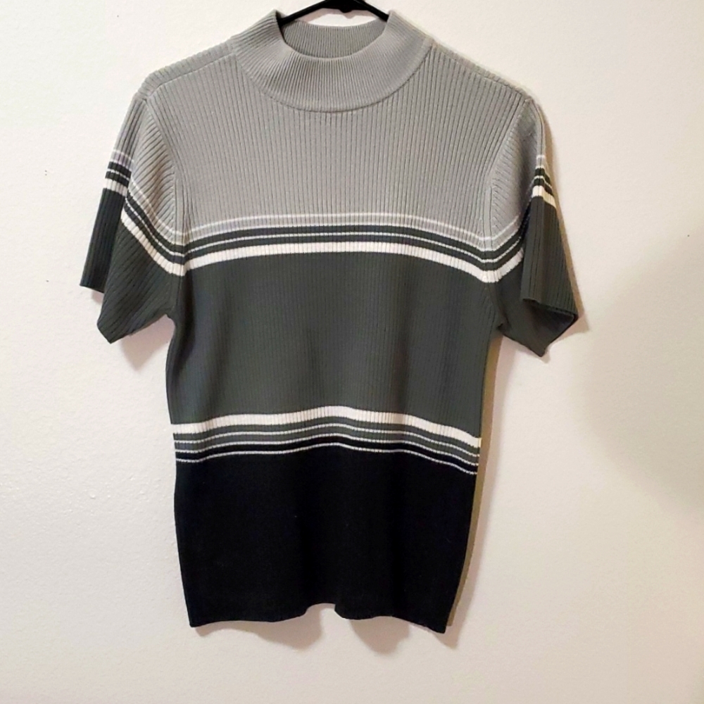 Short sleeve turtle neck